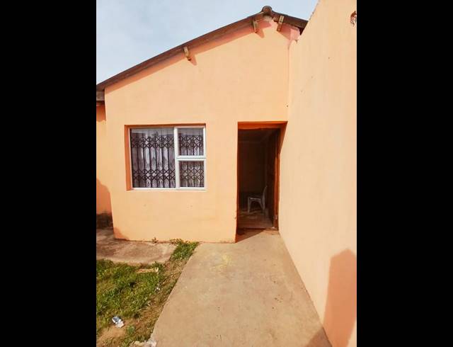 3 BEDROOM HOUSE FOR SALE IN MOTHERWELL NU 2